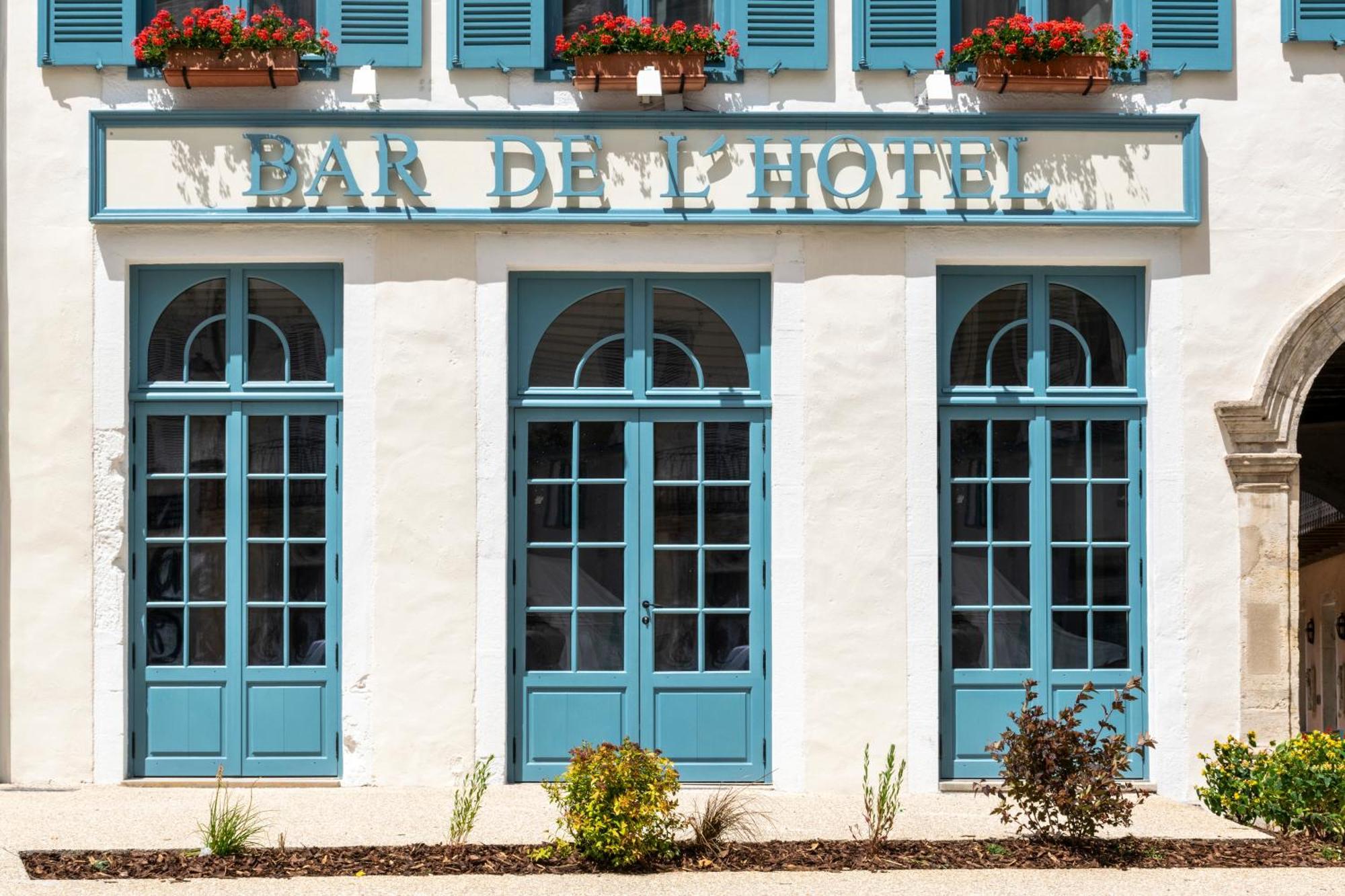 Hotel De La Poste Avallon Exterior foto